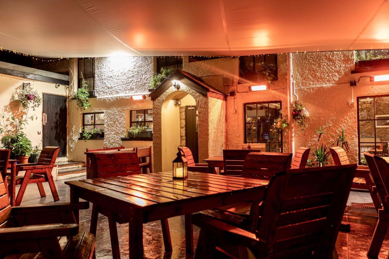 King'S Head Inn Llangennith Exterior photo